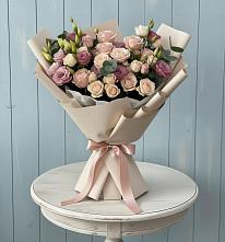 Букет цветов из:  Розы и Лизиантусы в Веселёво