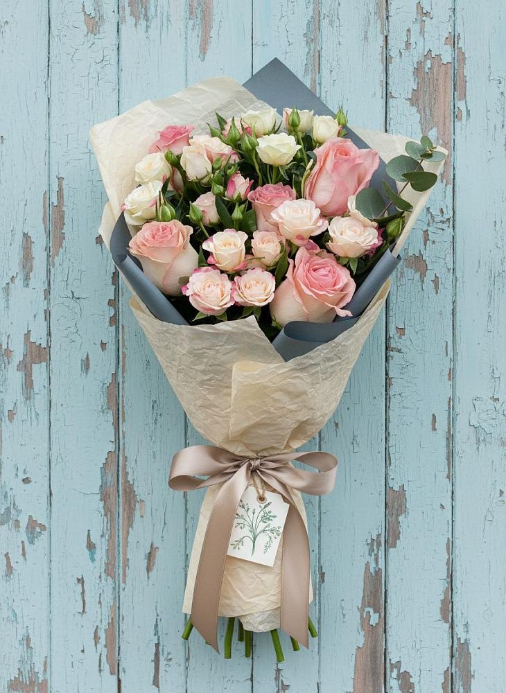 Букет цветов из: Розы в Веселёво