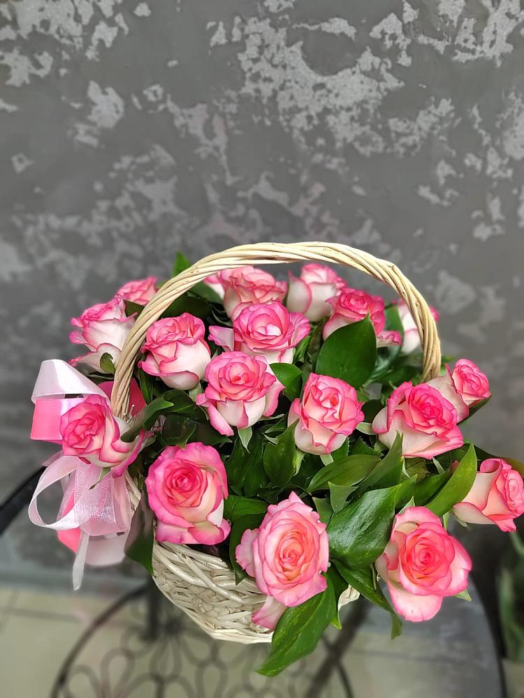 Цветочная композиция из Розы в корзине в Веселёво