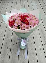 Букет цветов из:  Альстромерии в Веселёво