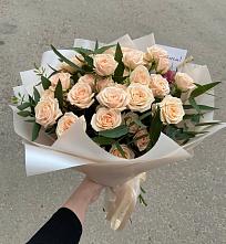 Букет Кремовые розы Латте в Веселёво