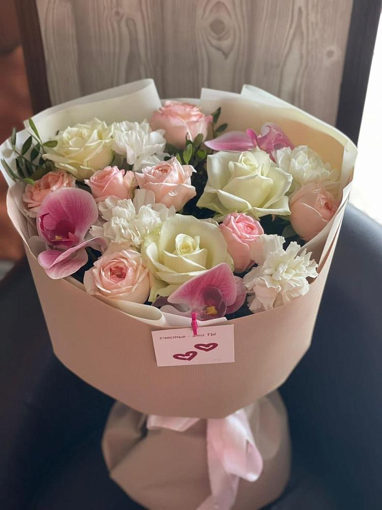 Букет цветов из: Орхидеи, Розы и Гвоздики в Веселёво