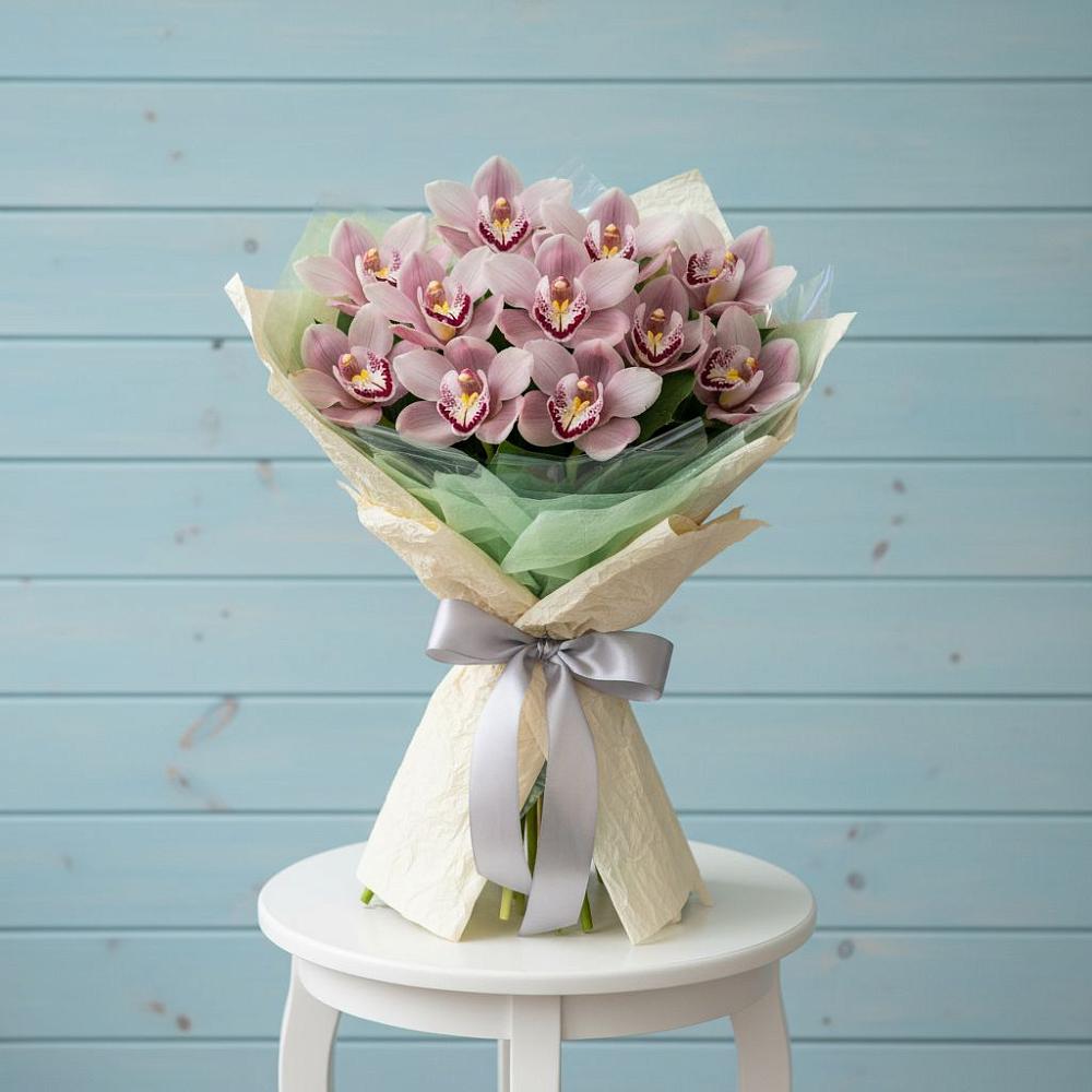 Букет цветов из: Орхидеи и Розы в Веселёво