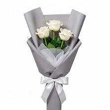 Букет 3 белые розы в Веселёво