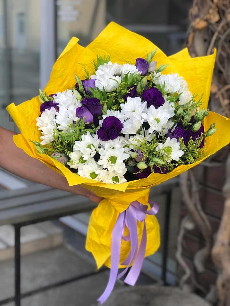 Букет цветов из: Ирисы, Хризантемы и Ромашки в Веселёво