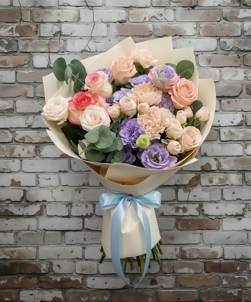 Букет цветов из: Розы, Лизиантусы и Гвоздики в Веселёво