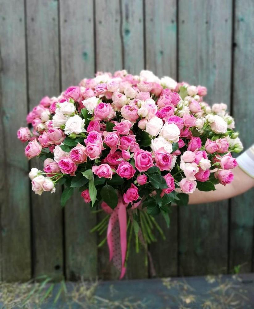 Букет Розовые кустовые розы Натали и Лав Лидия в Веселёво