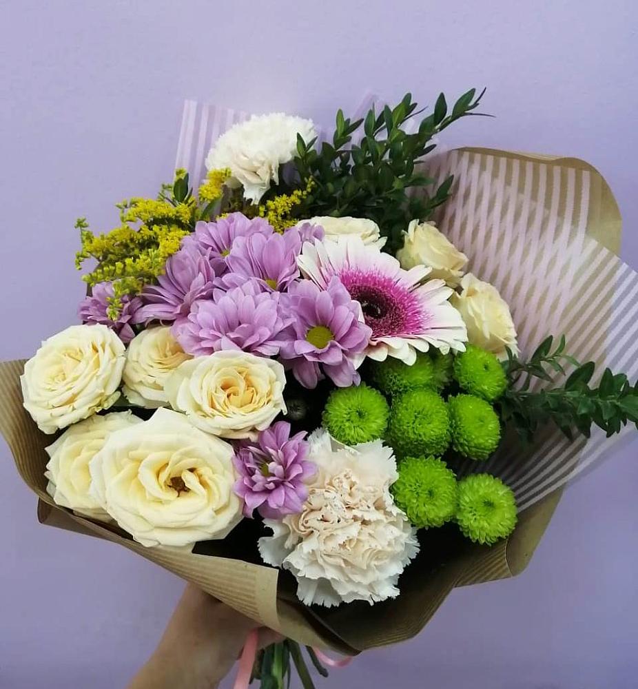 Букет цветов из: Хризантемы, Розы, Гвоздики и Герберы в Веселёво