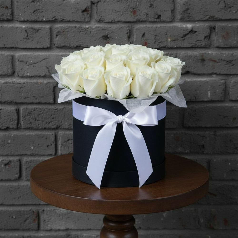 Цветочная композиция из Розы в шляпной коробке в Веселёво